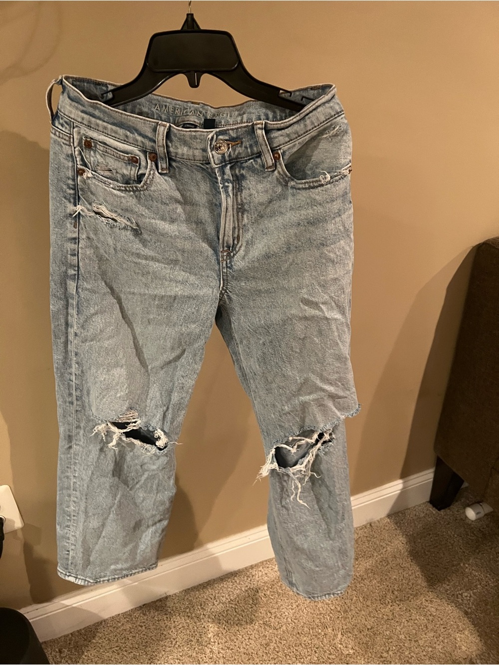 American Eagle Outfitters Light Wash Distressed Boyfriend Jeans